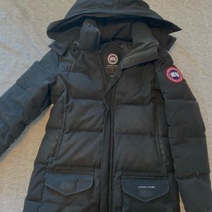 Canada Goose Womens parka size XS